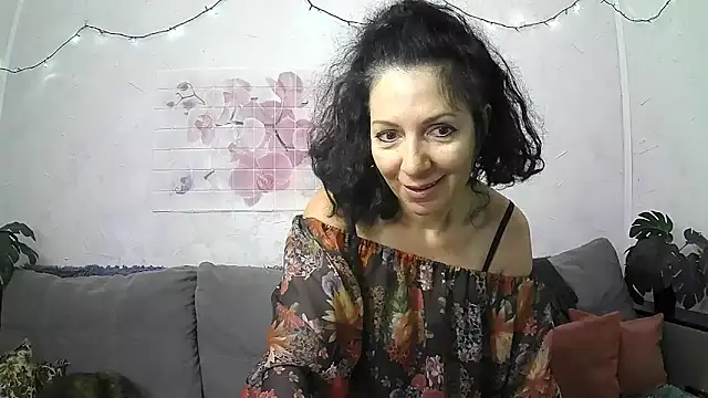 ValleriWind online show from May 11, 2026, 12:05 am