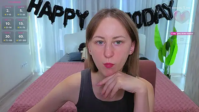 LuluChiiii online show from November 1, 2025, 11:01 am