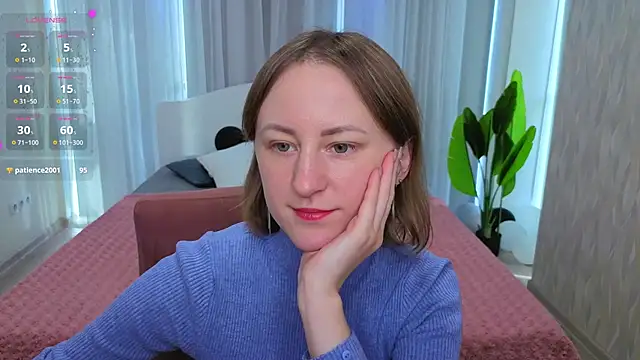 LuluChiiii online show from November 12, 2025, 11:10 am