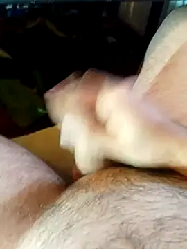 Snapshot of chrisdic27 chatting on February 17, 2026, 9:17 am chrisdic27 online show from February 17, 2026, 9:17 am