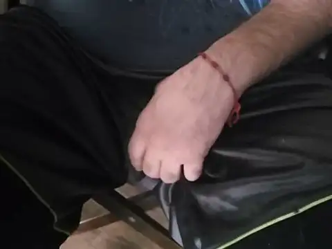 BabyBearMilk online show from April 6, 2026, 4:30 pm