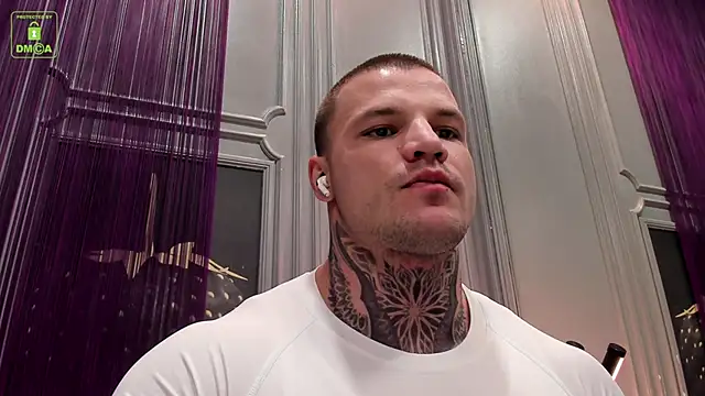 Snapshot of OliverSport chatting on February 14, 2025, 3:36 pm OliverSport online show from February 14, 2025, 3:36 pm