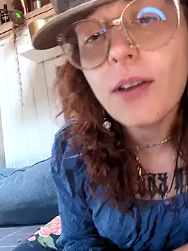 marijacucu online show from July 4, 2026, 8:31 am