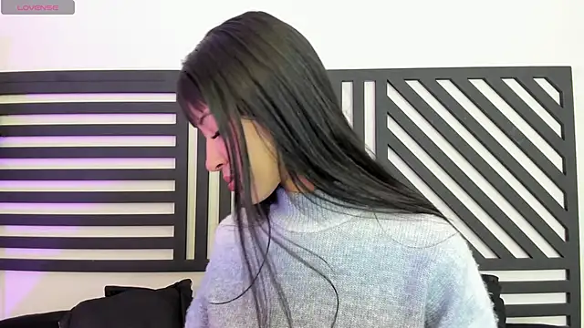 Snapshot of princess_ivy_ chatting on September 19, 2025, 12:50 pm princess ivy  online show from September 19, 2025, 12:50 pm