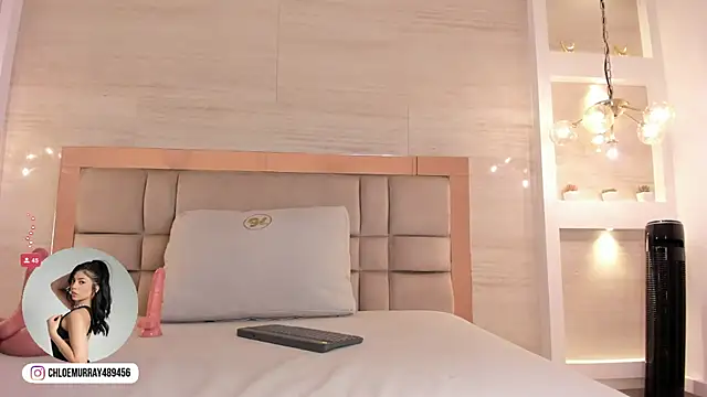 Snapshot of chloe_murray chatting on March 28, 2026, 11:43 am chloe murray online show from March 28, 2026, 11:43 am