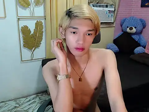 fuckerfriendsxx online show from May 20, 2026, 6:08 am