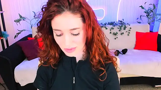 ChristinaConteeree online show from May 31, 2026, 6:09 pm