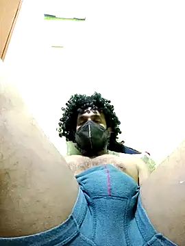 hotblack7 online show from April 12, 2026, 4:56 pm