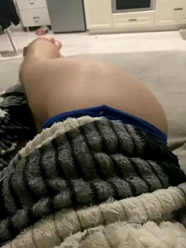 Yammy AssHole online show from September 18, 2025, 7:05 pm