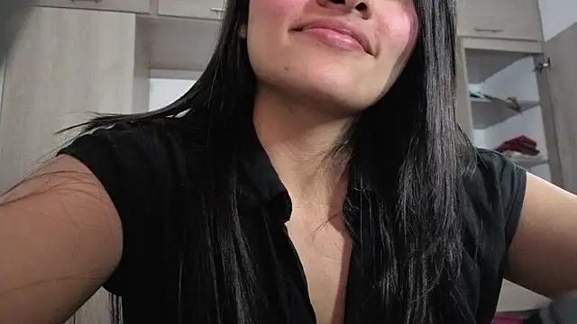 Candela    online show from January 14, 2026, 3:34 am