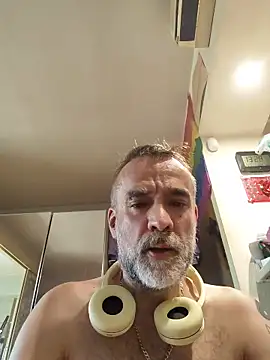 GabyCollado5 online show from May 25, 2026, 11:27 am