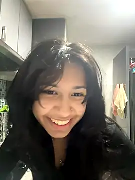 lynn9000 online show from October 25, 2025, 5:04 am