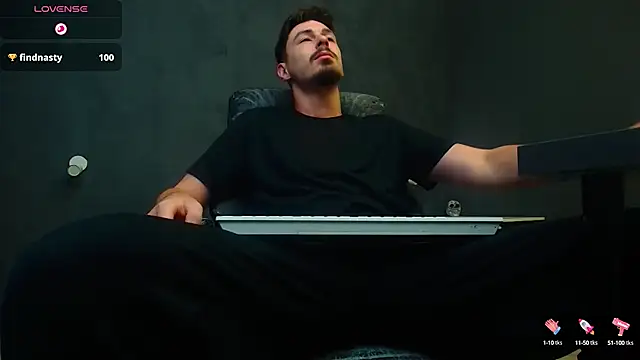 EnzoRace online show from September 26, 2025, 5:00 am