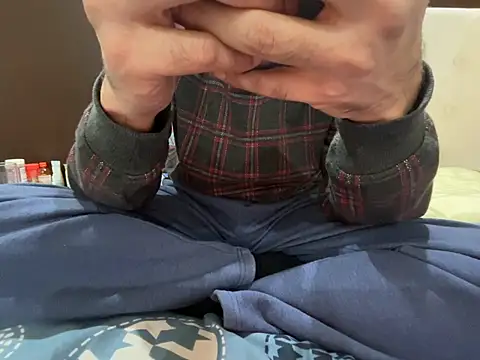 Snapshot of DecentJaat chatting on February 9, 2026, 6:01 pm DecentJaat online show from February 9, 2026, 6:01 pm