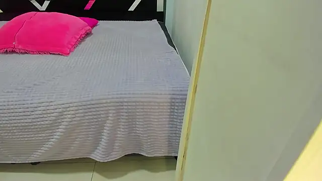 Snapshot of iisabella_noa chatting on September 30, 2025, 2:44 pm iisabella noa online show from September 30, 2025, 2:44 pm