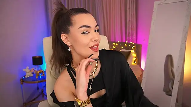 EricaSin online show from May 29, 2026, 6:33 am