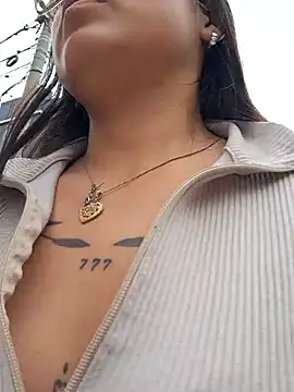 LunaHot 777 online show from December 20, 2025, 6:37 pm