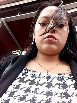 LunaHot 777 online show from February 1, 2026, 6:28 pm