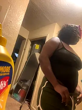 Snapshot of Sexy_Chocolat_Star chatting on November 1, 2025, 10:45 pm Sexy Chocolat Star online show from November 1, 2025, 10:45 pm