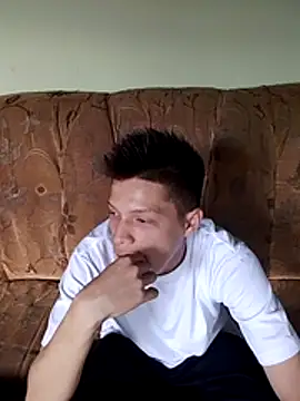 Snapshot of elinnki chatting on October 25, 2025, 6:02 pm elinnki online show from October 25, 2025, 6:02 pm