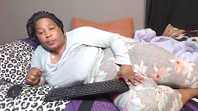 chockclitx5 online show from September 20, 2025, 12:33 am