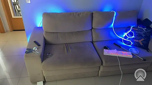 Snapshot of KRYSTALIZEDY chatting on February 2, 2026, 3:44 pm KRYSTALIZEDY online show from February 2, 2026, 3:44 pm