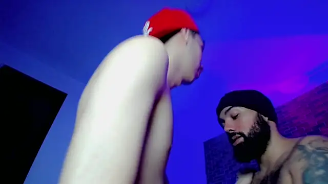 Snapshot of Michael_twink_ chatting on October 20, 2025, 3:40 am Michael twink online show from October 20, 2025, 3:40 am