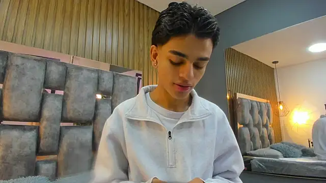 owen  johnson online show from March 25, 2026, 11:38 am