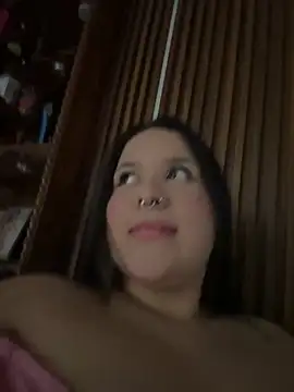 SamanthaDiamonds  online show from October 5, 2025, 9:56 pm