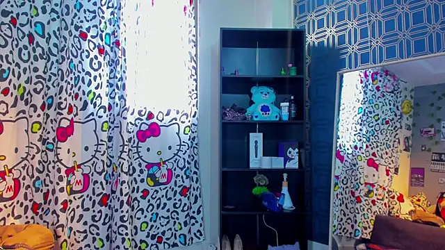 Snapshot of thania_777 chatting on October 31, 2025, 5:25 pm thania 777 online show from October 31, 2025, 5:25 pm