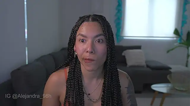 kyria 1 online show from December 18, 2025, 10:05 pm