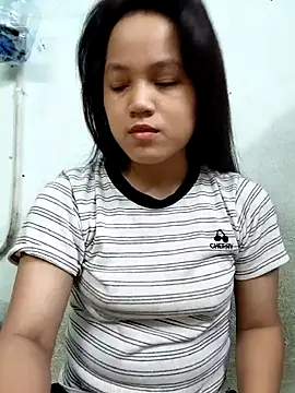 Snapshot of BabySweet-18 chatting on April 21, 2026, 7:25 am BabySweet-18 online show from April 21, 2026, 7:25 am