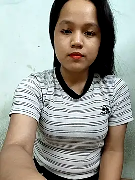 Snapshot of BabySweet-18 chatting on July 5, 2026, 7:04 am BabySweet-18 online show from July 5, 2026, 7:04 am