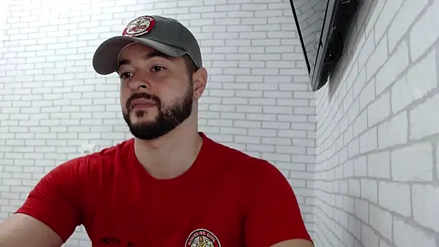 Snapshot of BombeiroHotx chatting on October 11, 2025, 7:12 pm BombeiroHotx online show from October 11, 2025, 7:12 pm