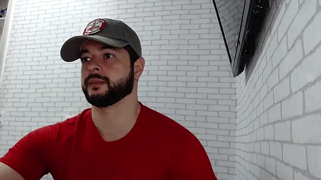 Snapshot of BombeiroHotx chatting on November 1, 2025, 8:55 pm BombeiroHotx online show from November 1, 2025, 8:55 pm