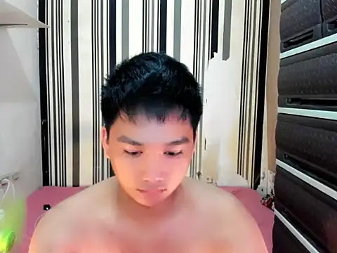 Snapshot of Mister_officer69 chatting on February 28, 2026, 11:44 am Mister officer69 online show from February 28, 2026, 11:44 am