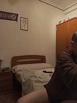 geli45 online show from April 10, 2026, 9:52 pm