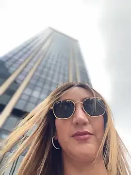 Ninabigtitied online show from March 10, 2026, 7:08 pm