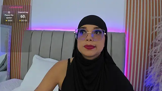 naishaa  online show from November 3, 2025, 6:42 pm