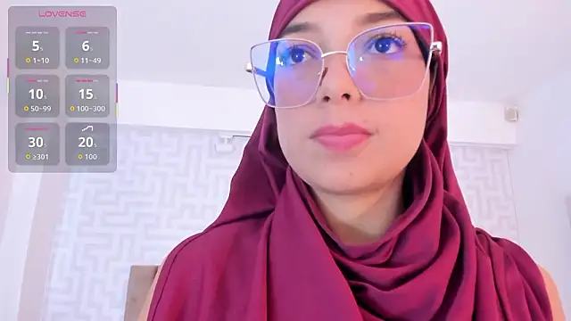 naishaa  online show from February 2, 2026, 6:50 pm