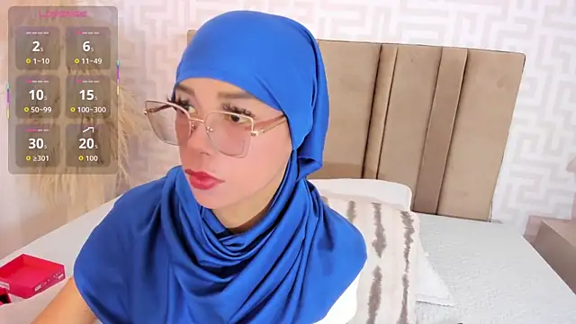 Snapshot of naishaa_ chatting on June 17, 2026, 4:19 pm naishaa online show from June 17, 2026, 4:19 pm