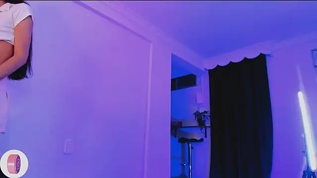  Mia Pink  online show from October 8, 2025, 1:25 am