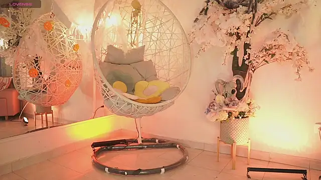 JadeSummerr online show from October 3, 2025, 11:40 am