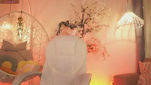 JadeSummerr online show from October 6, 2025, 11:40 am