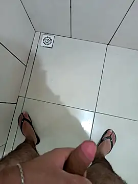 Snapshot of gatoh07 chatting on March 14, 2026, 12:54 pm gatoh07 online show from March 14, 2026, 12:54 pm