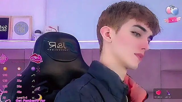 Baby FenixTS online show from February 12, 2026, 7:47 am