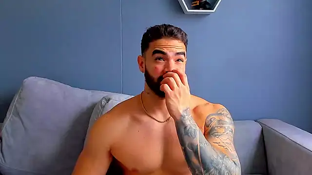 Paul Phoenix online show from September 17, 2025, 8:32 pm