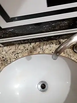 Snapshot of Gusttavotesudoxxvvc chatting on September 25, 2025, 9:18 pm Gusttavotesudoxxvvc online show from September 25, 2025, 9:18 pm