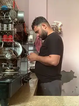 amitsharma7868 online show from March 4, 2026, 2:28 am