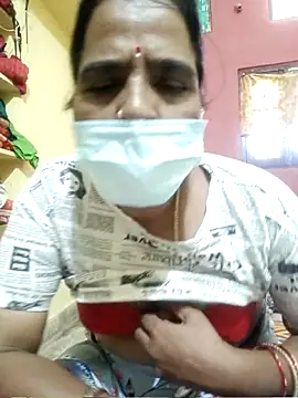 Snapshot of Darshini-Lovely chatting on November 15, 2025, 6:33 am Darshini-Lovely online show from November 15, 2025, 6:33 am